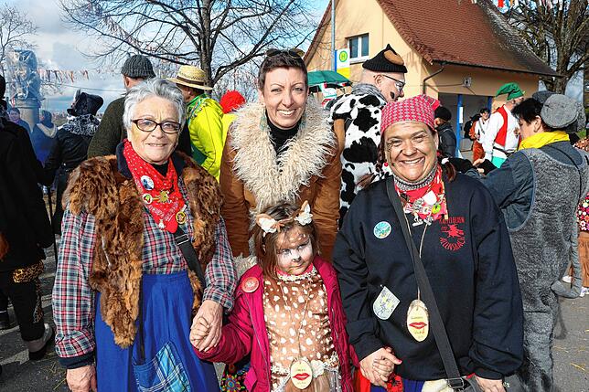 Bild 30: Zahlreiche Fasnachtsbegeisterte schauten beim Johrmarkt in Freudental vorbei!