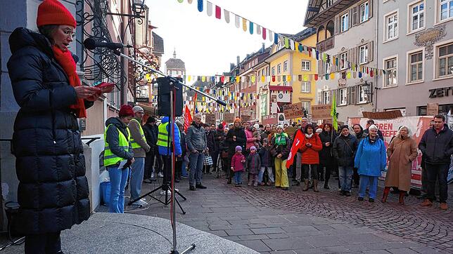 Die SPD-Bundestagsabgeordnete Rita Schwarzelühr-Sutter richtete bei der Kundgebung in Waldshut eindrückliche Worte an die Menschen.