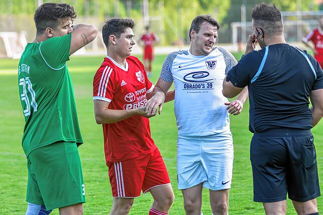 Bild 16: SV Eggingen und TuS Stetten II trennen sich 2:2 im ersten Abstiegsspiel – und wir haben Fotos!
