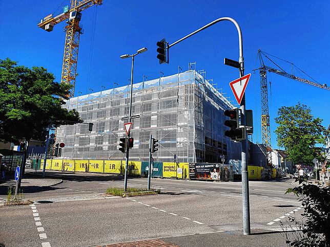 Im August 2021 waren fünf Stockwerke geschafft, was noch fehlte, war die Skybar.