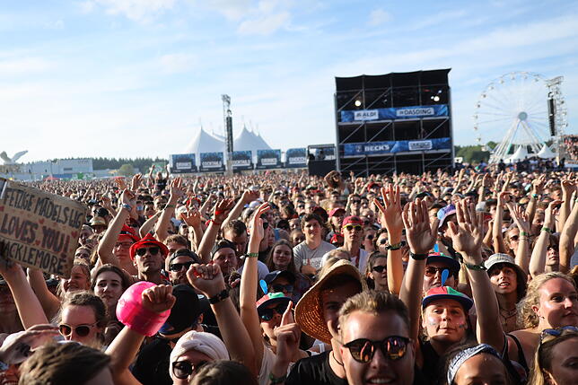 Bild 10: Ein versöhnlicher Abschluss mit viel Sonnenschein: Hier sehen Sie die Bilder vom Festival-Sonntag