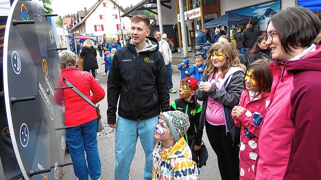 Elektro Eichkorn ist einer der Handwerksbetriebe, die bei der Gewebeschau am Sonntag in der Ringstraße vor Ort sind. Diese Familie ...