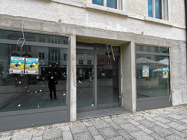 Leer und verlassen ist dieses Ladengeschäft in der Niederen Straße.