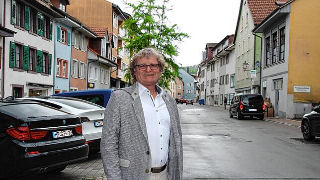 Die Sanierung der Innenstädte von Waldshut und Tiengen bringt nach Ansicht von FDP-Fraktionssprecher Harald Ebi eine Menge an ...