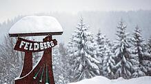 Aufgrund der Höhenlage schneit es auf dem Feldberg oft und regelmäßig, was allerdings auch eine erhöhte Lawinengefahr bedeutet.