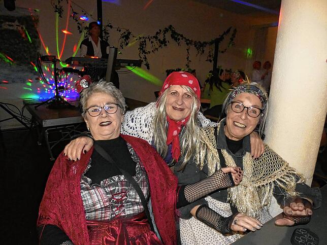 Bild 28: Wiiberfasnacht: Das begeisterte Publikum brachte den Saal zum Beben - die Highlights in Bildern!