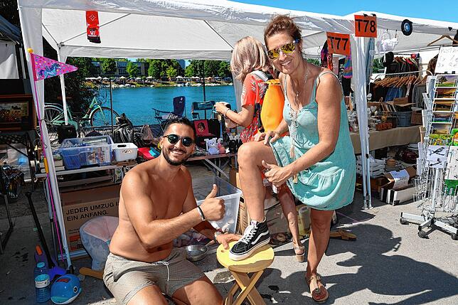 Bild 39: Der Flohmarkt geht in den Endspurt: Konstanz und Kreuzlingen sind voll mit begeisterten Besuchern