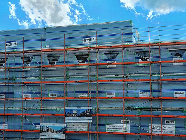 Insgesamt besteht der Anbau aus 57 Modulen.