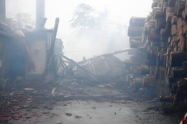 Der Einsatz stellte aufgrund der Begebenheiten hohe Anforderungen an die beteiligten Feuerwehren.
