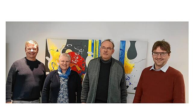 Leitender Pfarrer Michael Knaus (links) und das Leitungsteam. Bild: Dekanat Hegau