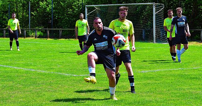 Bild 20: SV Eschbach siegt 3:0 bei Spitzenreiter SG FC Wehr/Brennet II – und wir haben Fotos!