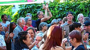 Bild : Sommer, Musik, gute Laune: So feierte Gurtweil das Gurtwiil Open Air 2025 - Das sind die besten Bilder