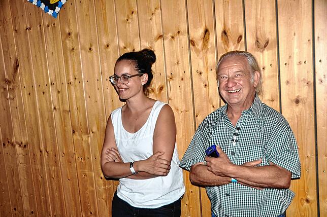 Bild 8: Oktoberfest der Narrenzunft Hugeloh in Leimbach - die tollsten Bilder