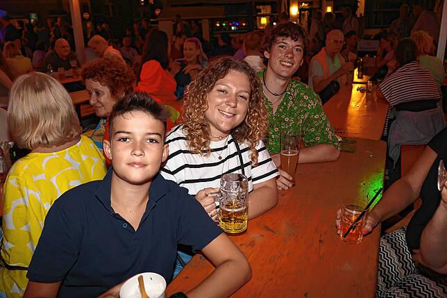 Bild 27: Maritimes Flair und Partystimmung: So feiern die Gäste beim Hafenfest 2025 in Staad