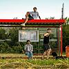 Die drei Freunde Moritz Högemann (rechts), Leo Rüland (oben) und Quentin Pehlke haben zusammen den Kurzfilm &bdquo;Bus Stop&ldquo; ...