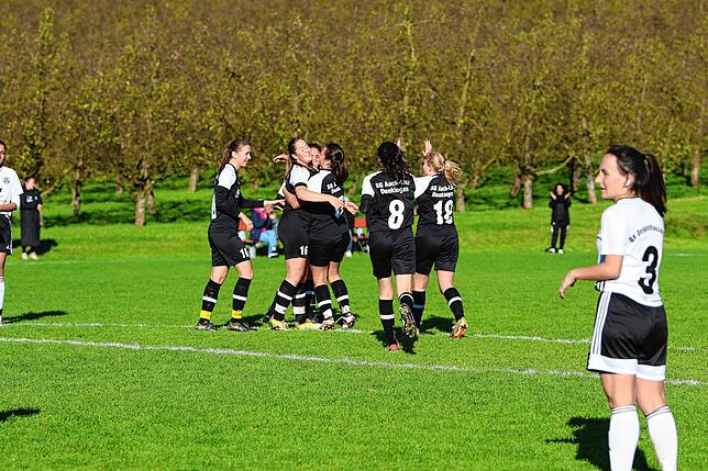 Bild 10: Klarer Sieg für die SG Aach-Linz/Denkingen! Die Bilder zur Landesliga-Partie im Deggenhausertal