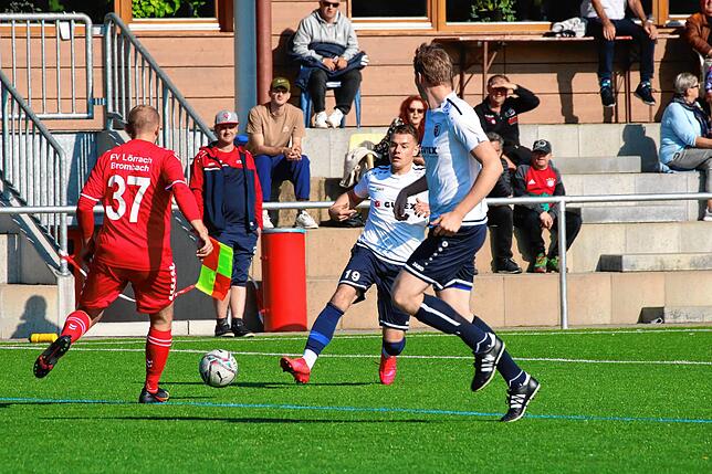 Bild 14: FV Lörrach-Brombach U23 feiert beim 3:0 gegen den FC Schlüchttal seinen zweiten Sieg in Folge &ndash; und wir haben die Bilder