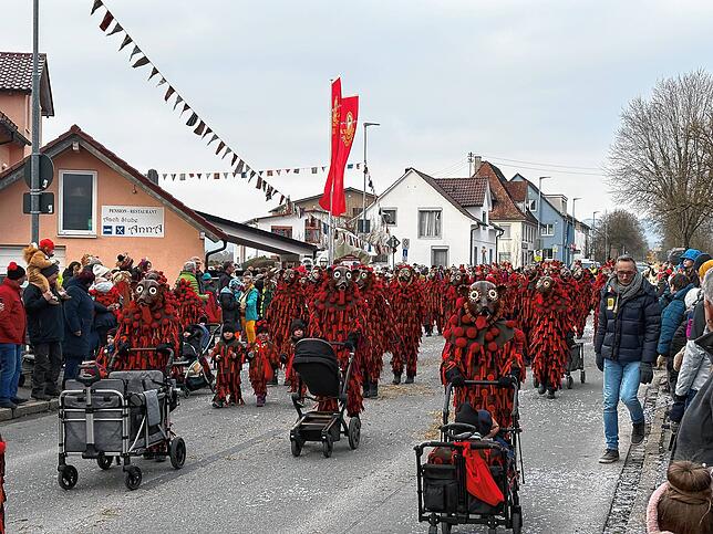 Bild 26: 50. Gründungstag der Mimmenhausener Bierkärhexen: Unsere Bildergalerie vom Umzug in Mimmenhausen