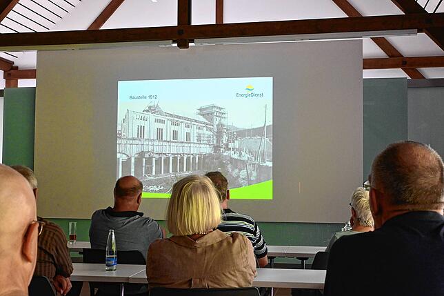 Bild 5: &bdquo;SÜDKURIER öffnet Türen&ldquo; im Rheinkraftwerk in Laufenburg