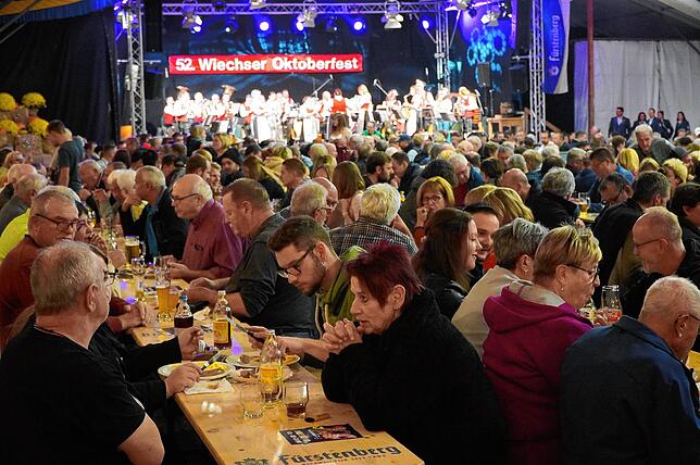 Bild 32: Wiechser Oktoberfest startet – exklusive Bilder!
