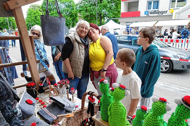 Bild 11: HGV beschert Familien einen schönen Markt