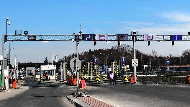 Über diese polnisch-ukrainische Grenzstation wurden die Hilfsgüter aus Pfullendorf in das vom Krieg betroffene Land geliefert. Die ...