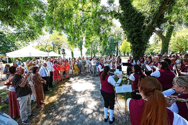 Bild 25: Alle Bilder zur Baumpflanzung 50 Jahre Städtepartnerschaft Radolfzell-Istres