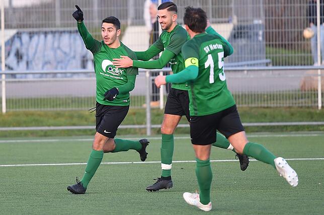Bild 37: SV Herten besiegt den FC Schönau mit 4:1 &ndash; und wir haben Bilder!