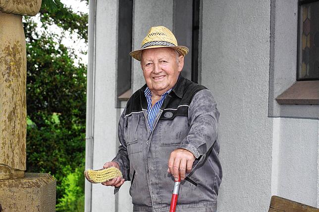 Der 84-jährige Karl Traber ist trotz eines fortgeschrittenen Alters noch immer für anderen Mühlinger im Einsatz – zum Beispiel beim ...