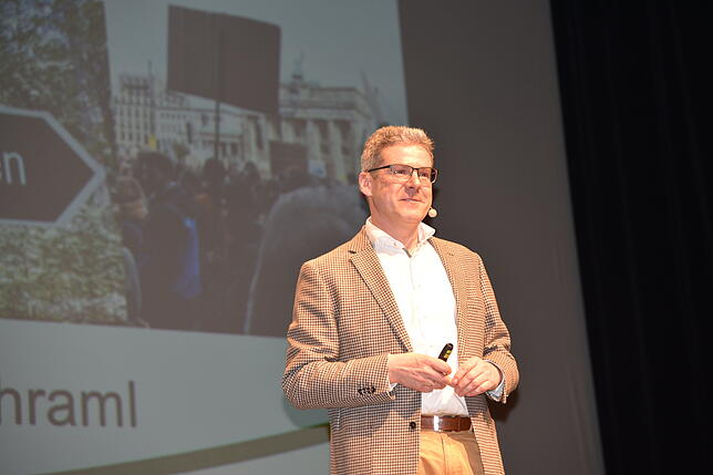 Bild 3: Bilder vom VS-Forum mit Schwarzwald-Experte Ulrich Schraml (2)