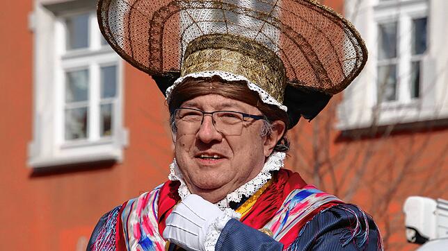 Narrenmutter Wolfgang Lechler am Schmotzigen Donnerstag 2022. Nach dieser Fastnacht gibt er sein Amt ab.