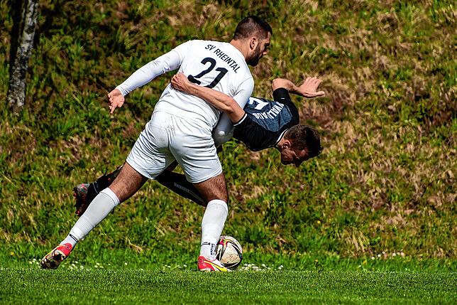 Bild 15: SV Waldhaus besiegt den SV Rheintal glatt mit 4:0 &ndash; und wir haben Bilder!