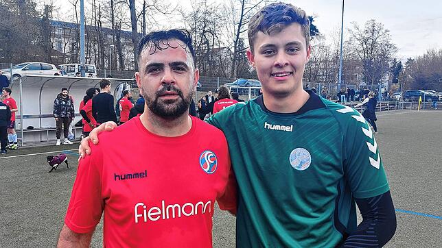 Ali Naderi und Torhüter Jonas Schuster.