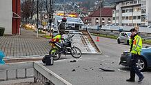 Der Unglücksort bei der Waldtorstraße in Waldshut eine Stunde nach dem Unfall mit einer 17-jährigen Zweiradfahrerin.