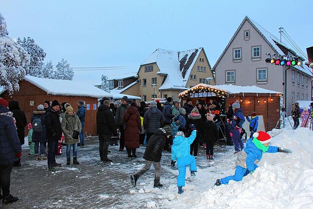 Bild 12: Winterlicher Weihnachtsmarkt in Immendingen