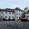 Das Wahrzeichen von Markdorf: Das Bischofschloss ist noch im Besitz der Stadt. Da sie es selbst nicht sanieren kann, soll es an einen ...