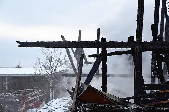 Bild 19: Bilder vom Großbrand eines Ökonomiegebäudes in Orsingen