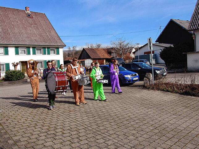 Bild 10: Bilder von der Befreiung der Weildorfer Kindergartenkinder
