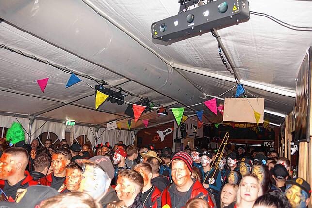 Bild 12: Fasnachtsauftakt der Schnörri Plätzer – Wir haben die Bilder!