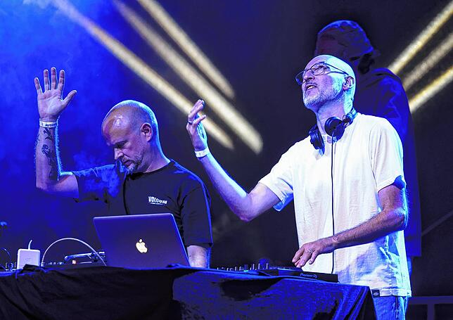 Beistand von oben? Die Kolchose Soundsystem sorgte am Samstagabend für fette Hip-Hop Beats am Konzertsegel.