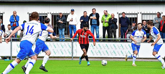 Bild 38: FC 08 Bad Säckingen setzt sich mit 5:1 gegen den FC Geißlingen durch – und wir haben Fotos!
