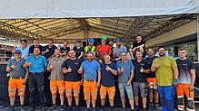 Sie liegen gut im Zeitplan: Die Helfer und Helferinnen für den Aufbau des Singener Stadtfestes freuen sich schon auf die ...