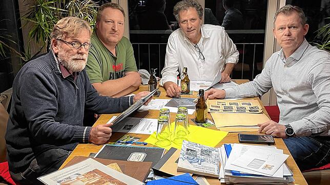 Victor Lindenmayer, Andreas Eppler, Daniel Trisner und Jürgen Beirer (von links) bei ihren Recherche-, Sondierungs- und inhaltlichen ...