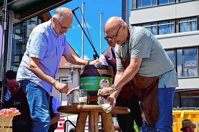Bild 1: Tausende feiern beim Stadtfest