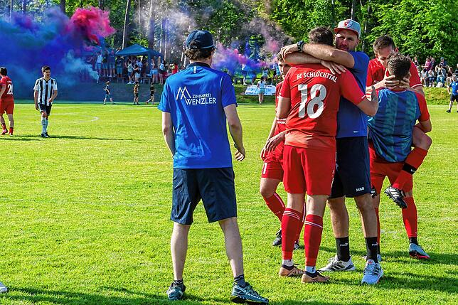 Bild 48: FC Schlüchttal feiert Meistertitel mit 5:0-Sieg gegen den FC Grießen &ndash; und wir haben Bilder!