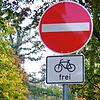 Noch können Autos über die Eichhornstraße das Strandbad nicht erreichen. Auf dem Teilstück ist eine Spur für die Radfahrer reserviert.