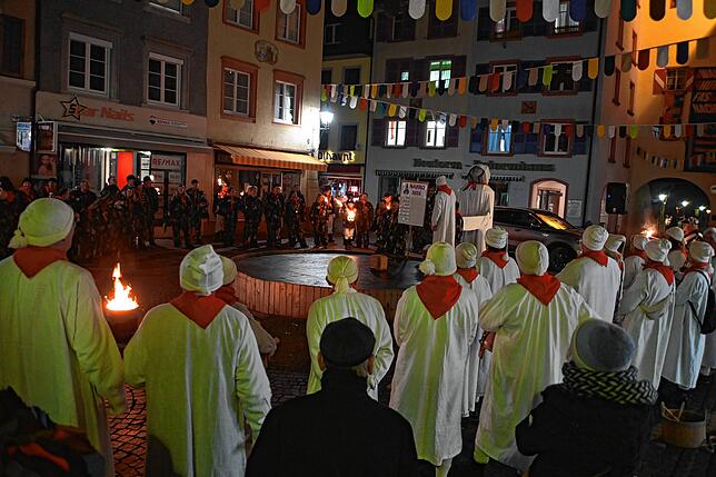 Bild 12: Narro-Zunft-Waldshut begrüßt Michael Bachmann als neuen Narro