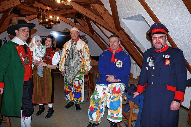 Gehen wir an den Hanselbrunnen oder nicht? Michael Lehmann (von links) Ljerka Dörle, Robert Rakowski, Wolfgang Hansel und Jürgen ...