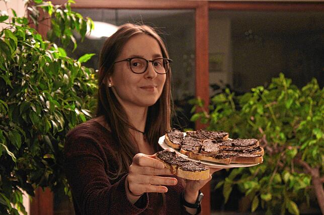 Laura Marinovic empfiehlt Brot mit Olivenpaste.