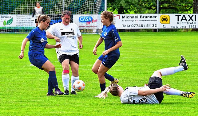 Bild 44: Neuling SV Waldhaus startet mit 2:0 bei der SG Hochrhein/Geißlingen – und wir haben Fotos!